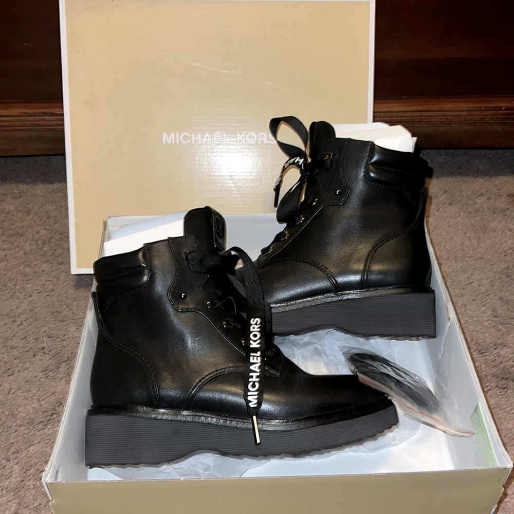 Michael Kors Trudy Bootie/Boots